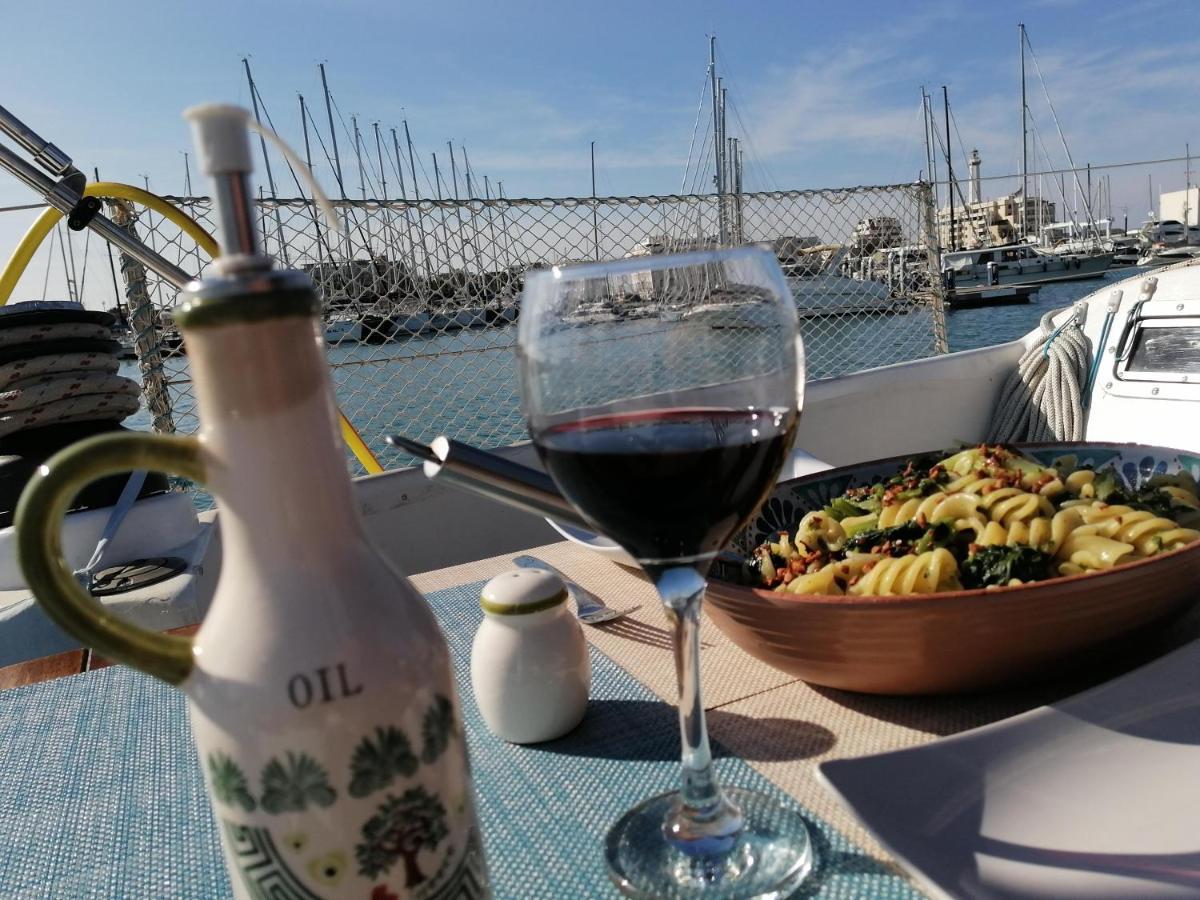La Tua Stanza A Vela Sul Mare Hotel Bari Exterior photo